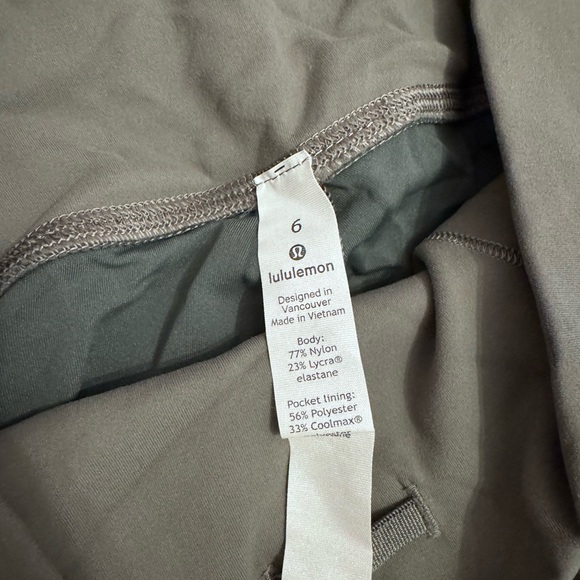 Lululemon WUNDER TRAIN 25” LEGGINGS - Picture 2 of 3